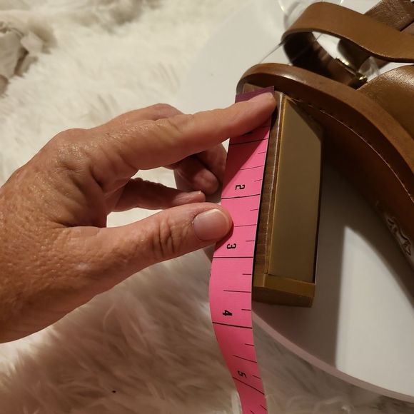 Tory burch authentic heels - Picture 12 of 13